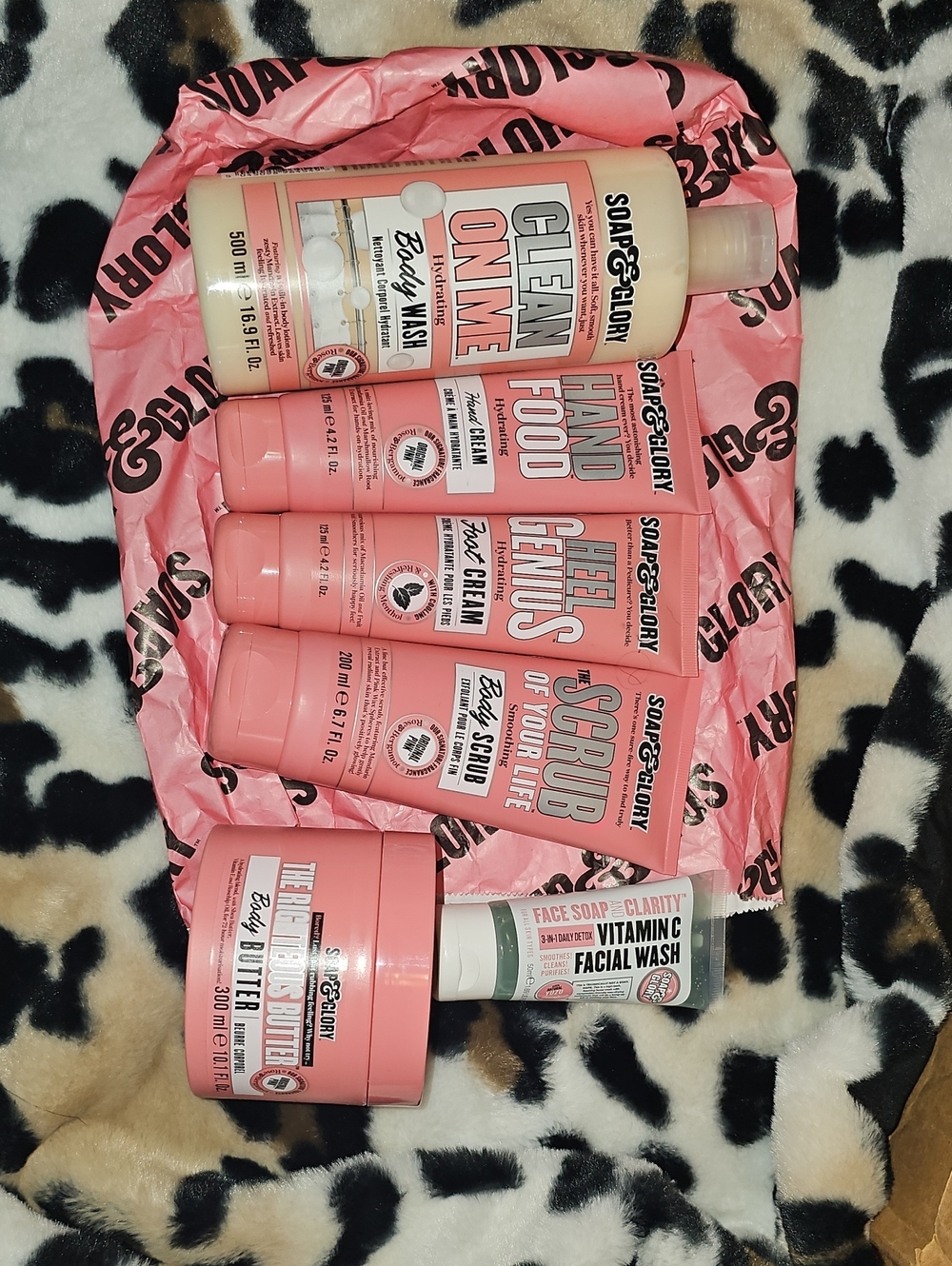 Soap & Glory Pink Bath & Body Gift Set — Pink With With Storage Tin And Lid.